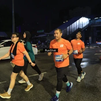 Runner Photo 7905971