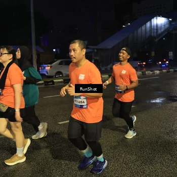 Runner Photo 7905976