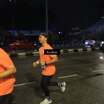 Runner Photo 7905985
