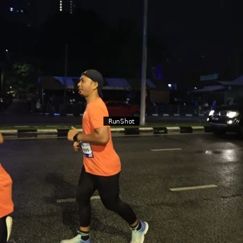 Runner Photo 7905986