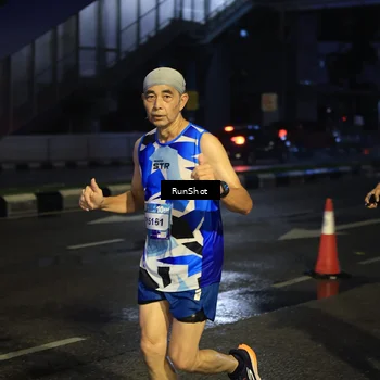 Runner Photo 7905998
