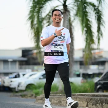 Runner Photo 7906003
