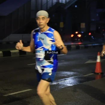 Runner Photo 7906014