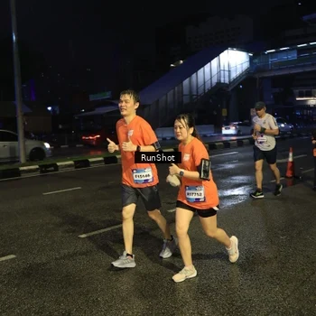 Runner Photo 7906016