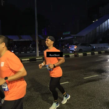 Runner Photo 7906024