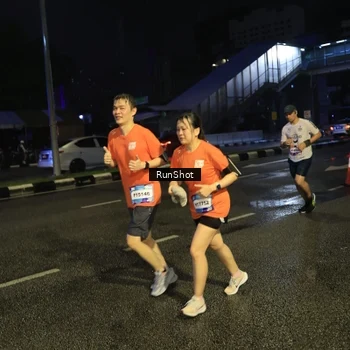 Runner Photo 7906026