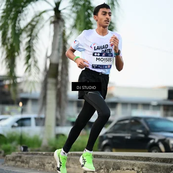 Runner Photo 7906027