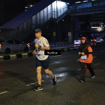 Runner Photo 7906033