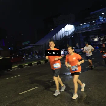 Runner Photo 7906035