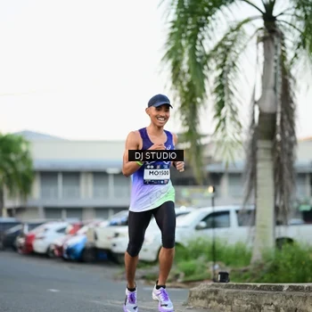 Runner Photo 7906042