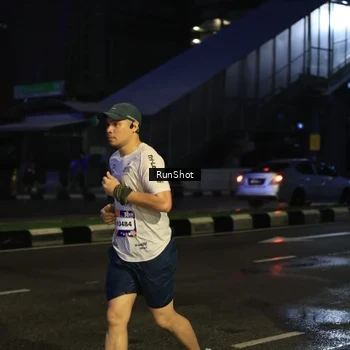 Runner Photo 7906046