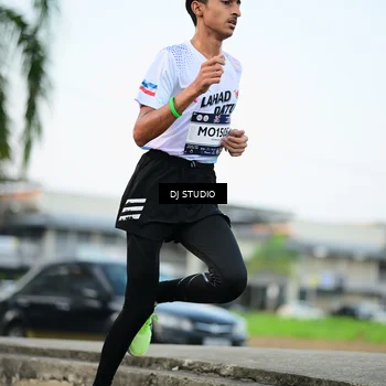 Runner Photo 7906047