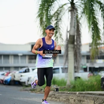 Runner Photo 7906051