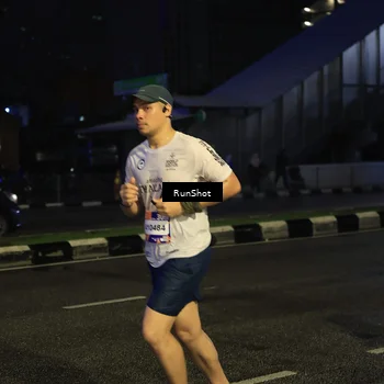 Runner Photo 7906053
