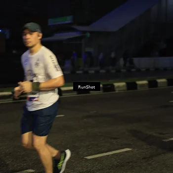 Runner Photo 7906055