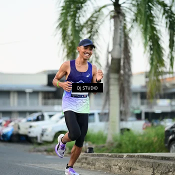 Runner Photo 7906056