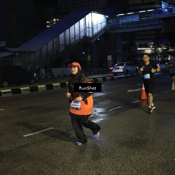 Runner Photo 7906062