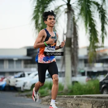 Runner Photo 7906085