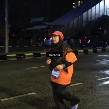 Runner Photo 7906087