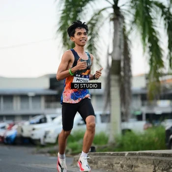 Runner Photo 7906090