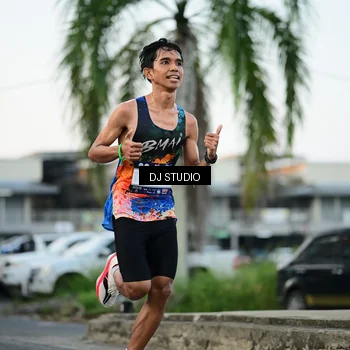 Runner Photo 7906101