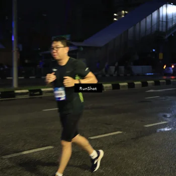 Runner Photo 7906112