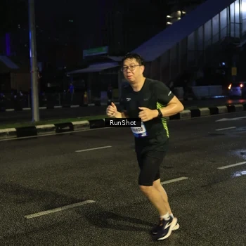 Runner Photo 7906114