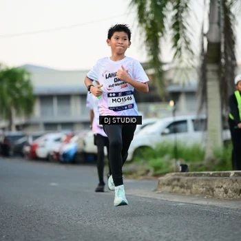 Runner Photo 7906136