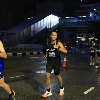 Runner Photo 7906138