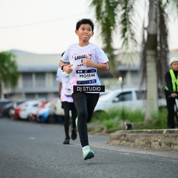 Runner Photo 7906139