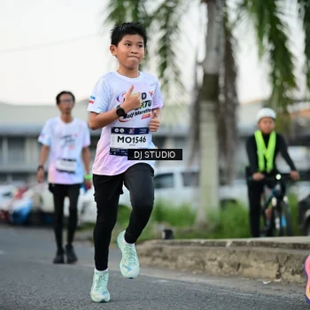 Runner Photo 7906144
