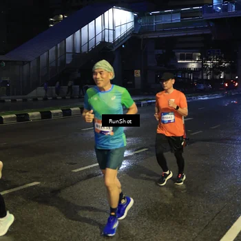 Runner Photo 7906156