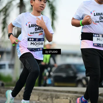Runner Photo 7906162