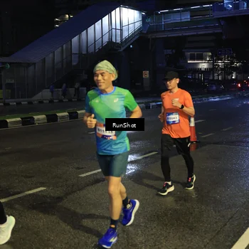 Runner Photo 7906163