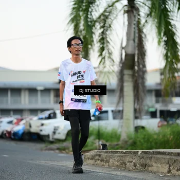Runner Photo 7906164