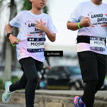 Runner Photo 7906165
