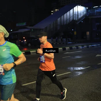 Runner Photo 7906184