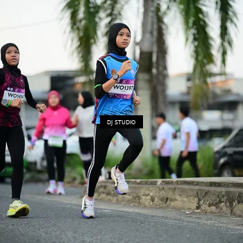 Runner Photo 7906199