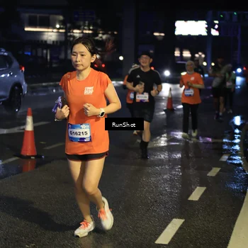 Runner Photo 7906202