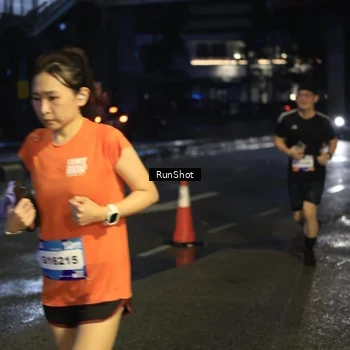 Runner Photo 7906214