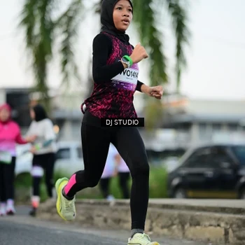Runner Photo 7906215