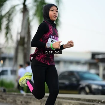 Runner Photo 7906216