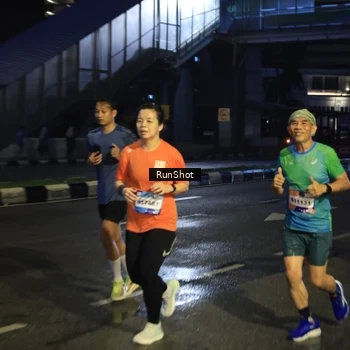 Runner Photo 7906228