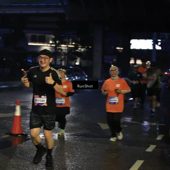 Runner Photo 7906232