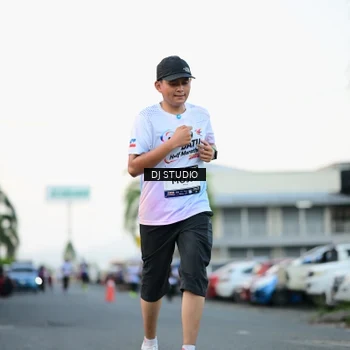 Runner Photo 7906233