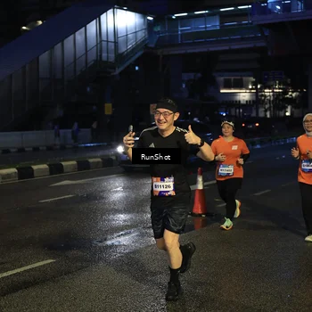 Runner Photo 7906238