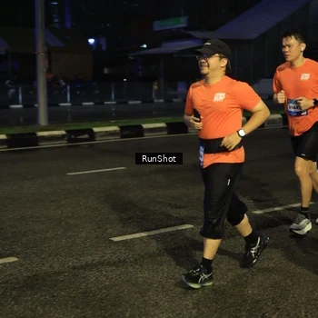 Runner Photo 7906254
