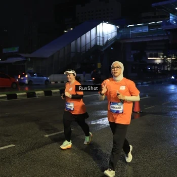 Runner Photo 7906260