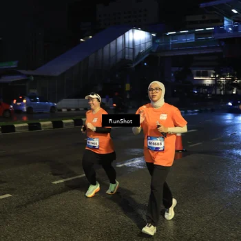 Runner Photo 7906262