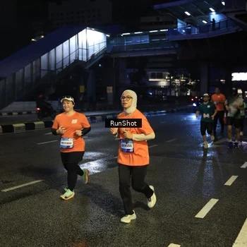 Runner Photo 7906265